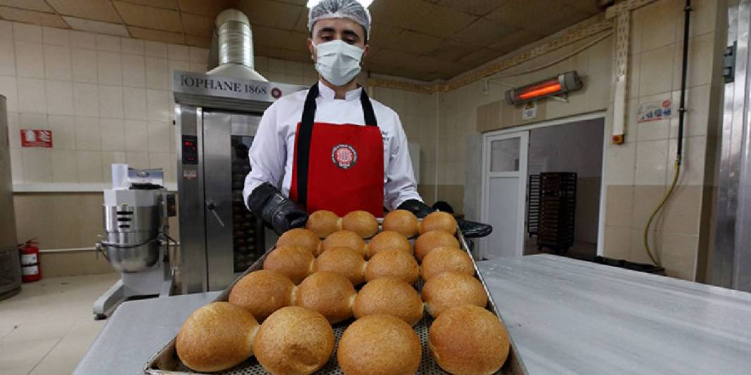 Günde 6.000 adet üretiliyor: Hepsi öğrencilerin hünerli ellerinden çıkıyor 7